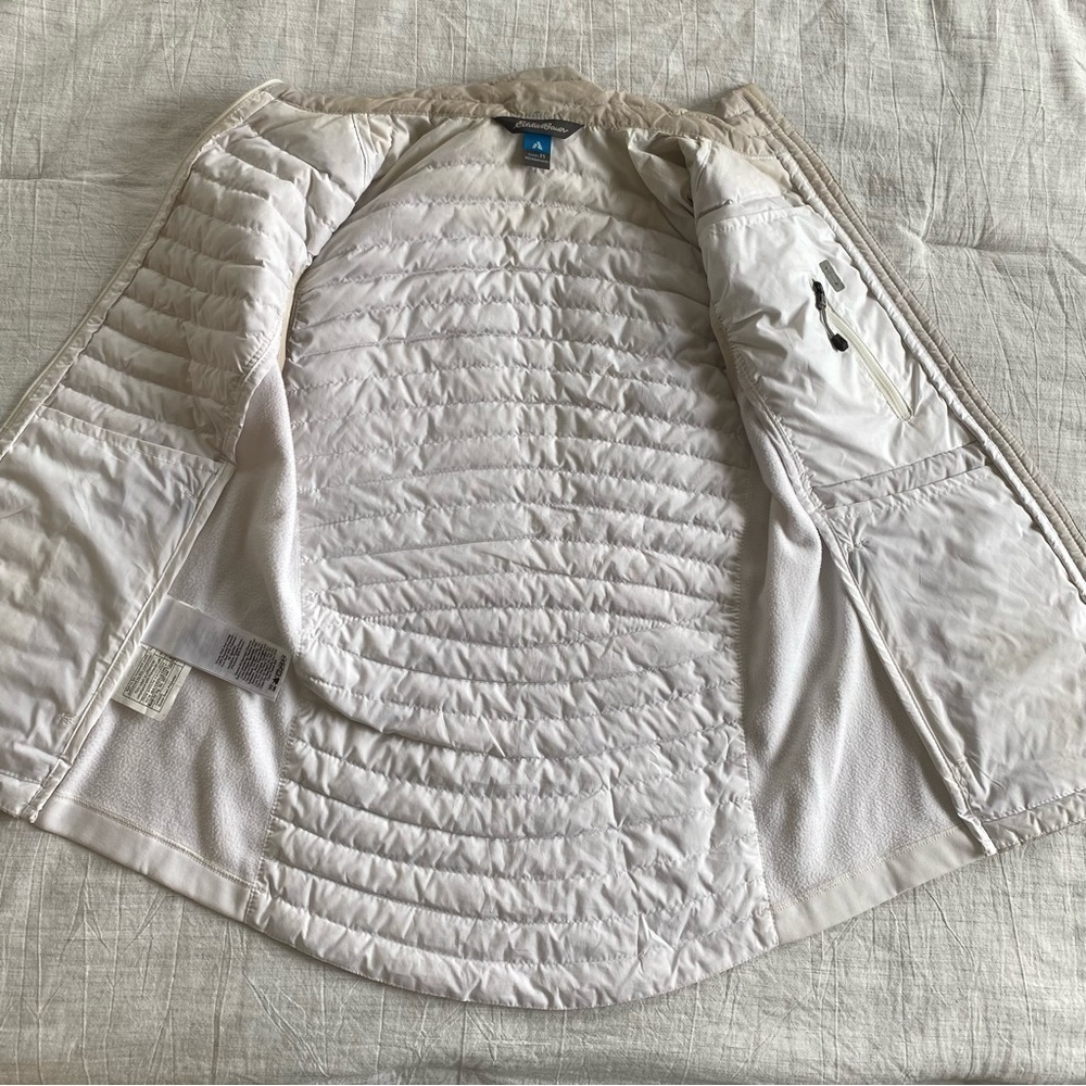 Eddie Bauer Storm Down 800 Silver Gray White Vest Sz XS Travel Snow Winter - Picture 8 of 16